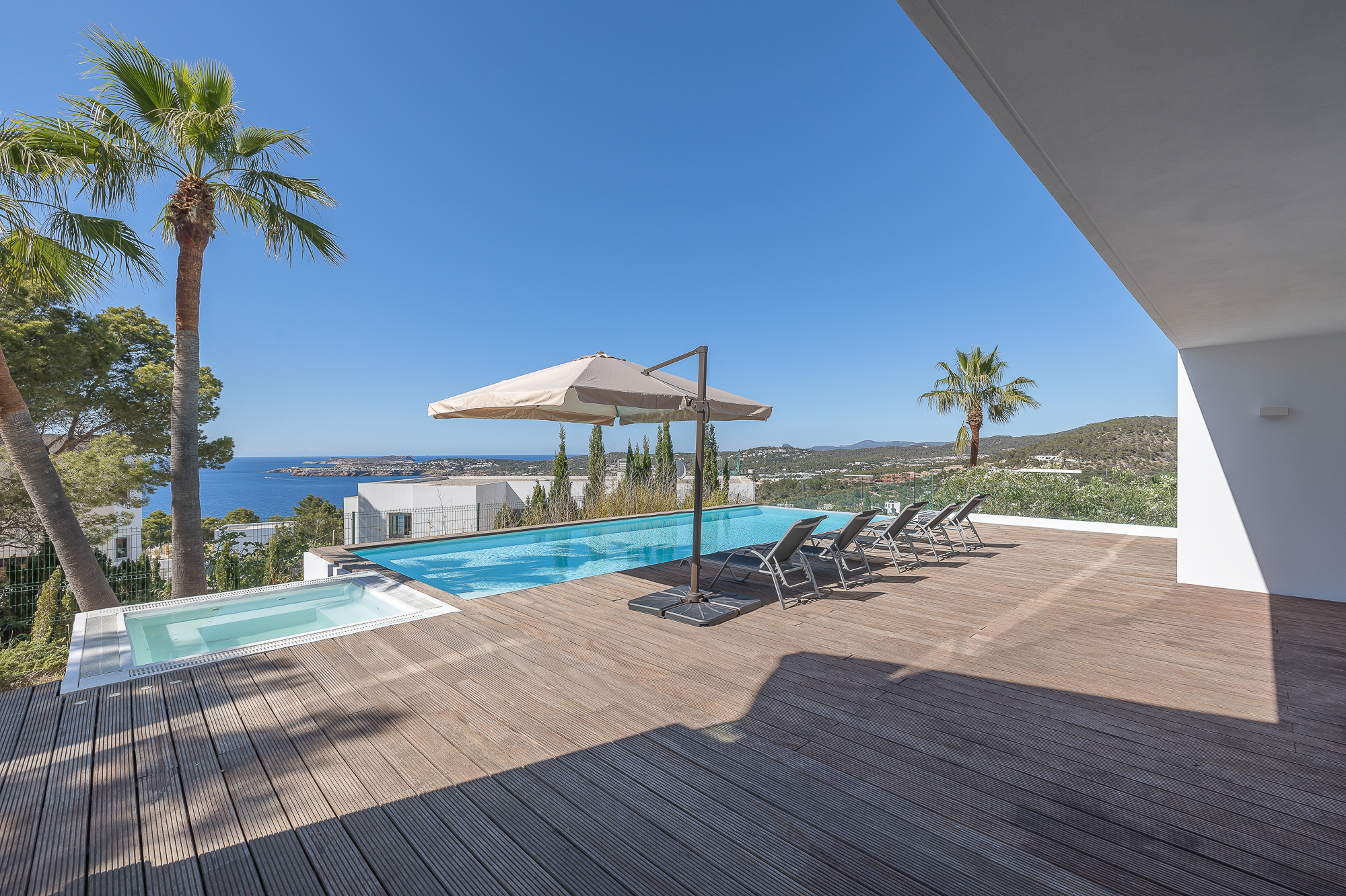 Resa Estates villa te koop sale Ibiza tourist license vergunning modern terrace deck and views.jpg